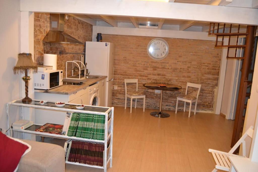 Loft En El Centro De Sevilla Bagian luar foto
